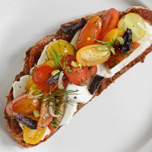 Tartinable à la tomate, oignons et ail des ours